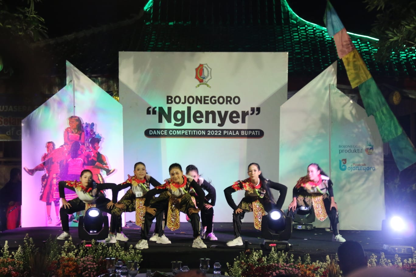 Dance Compettion HUT ke-77 di Sugihwaras